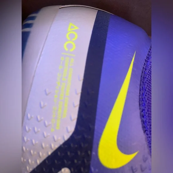 Nike phantom GT2 elite SG PRO NWT! Size 10.5 men display picture 1